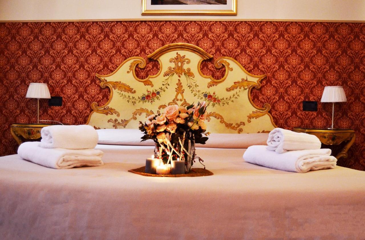 Venice Lion Residence - Vespucci Mestre Esterno foto A bedroom at the hotel