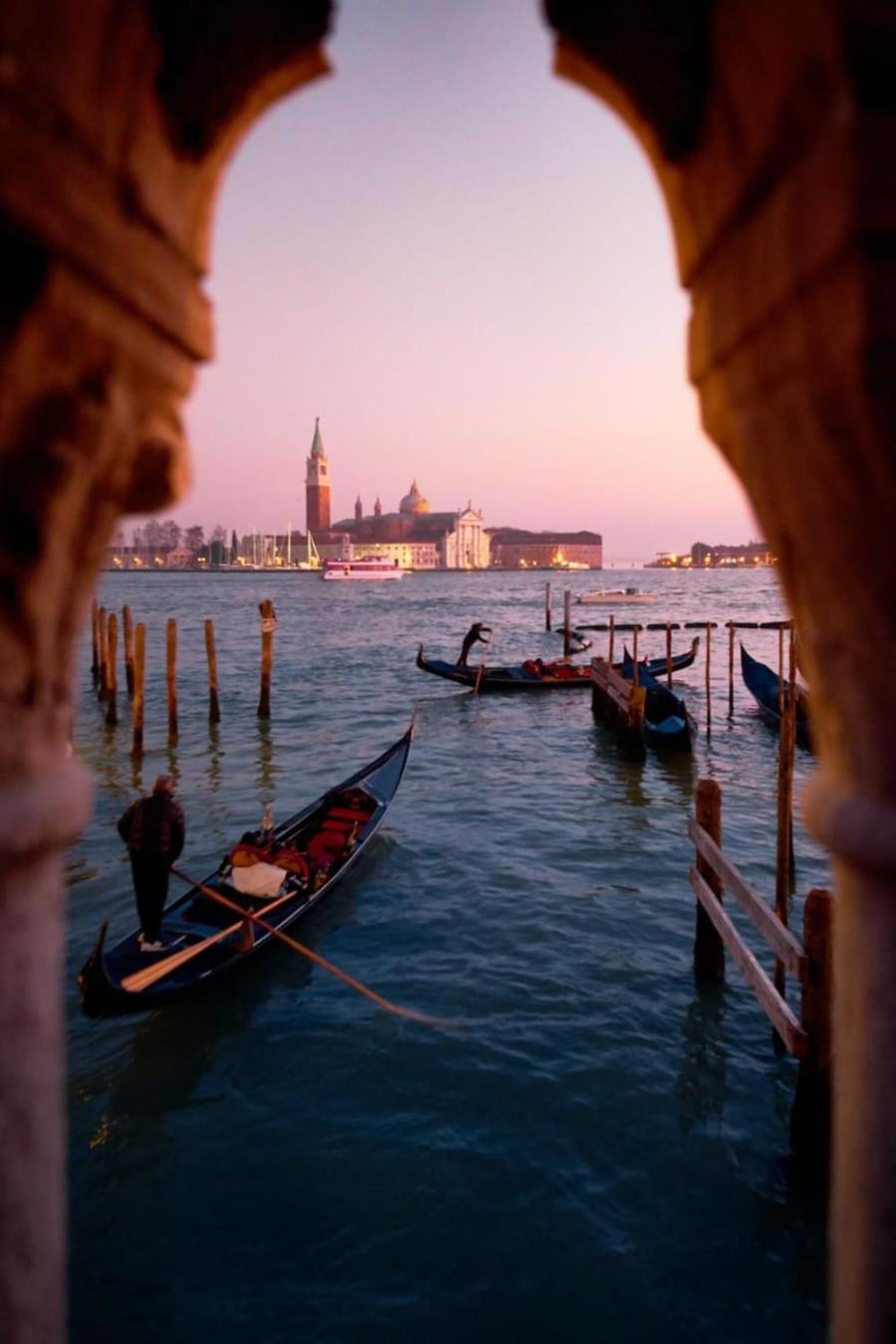 Venice Lion Residence - Vespucci Mestre Esterno foto The Grand Canal
